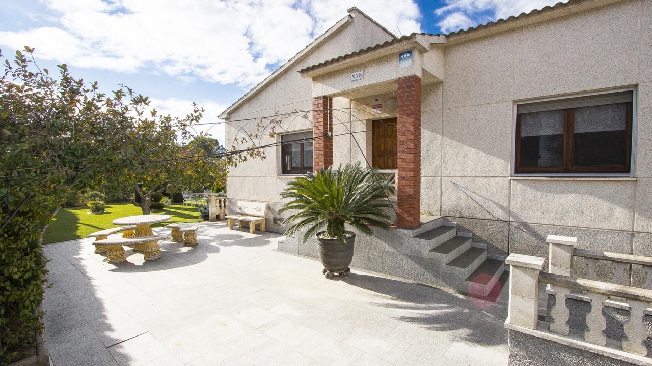 Photo of Patio Balcony in Piera