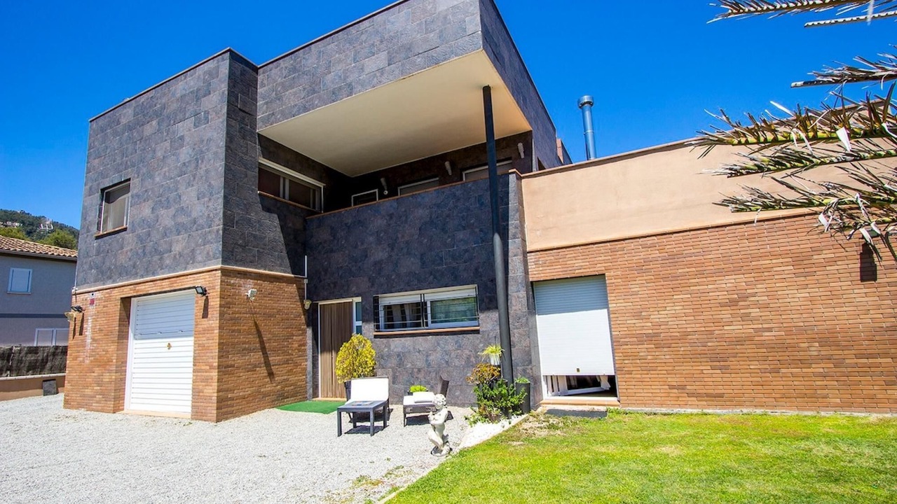 Photo of Outdoor in Can Vinyals