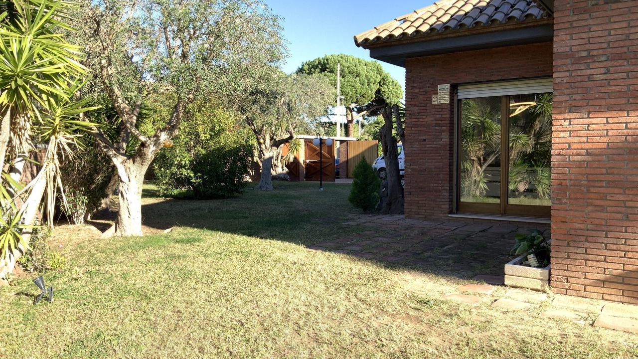 Photo of Outdoor in Mas Ram