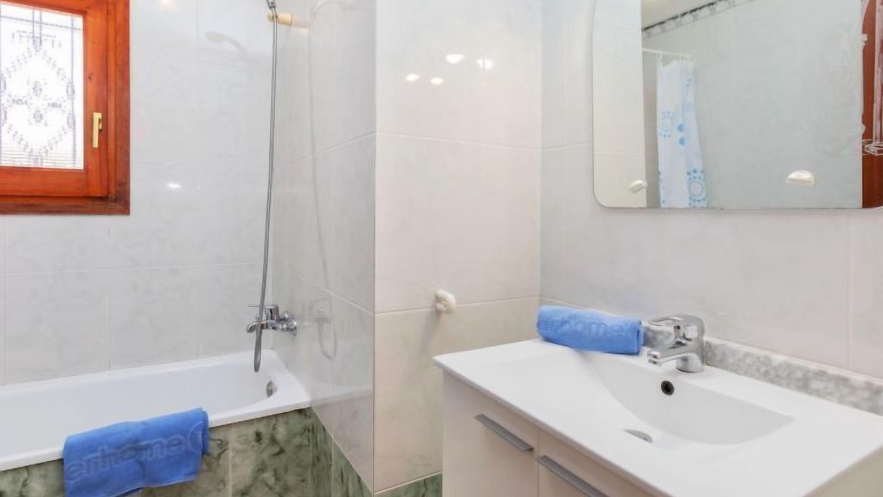 Photo of Bathroom in L Almadrava