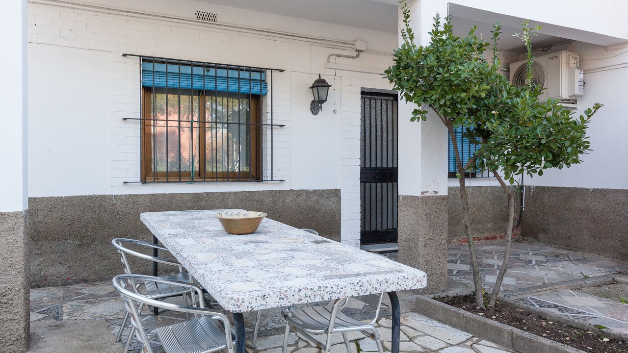 Photo of Outdoor in Rubi
