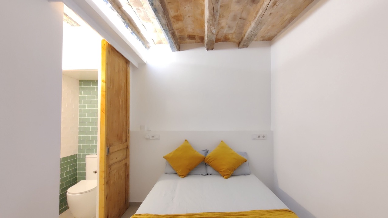Photo of Bedroom in Vic - Remei