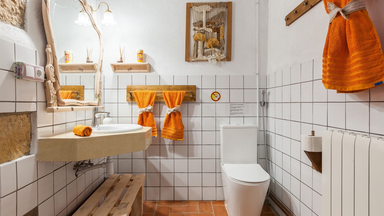 Photo of Bathroom in Castellet i la Gornal