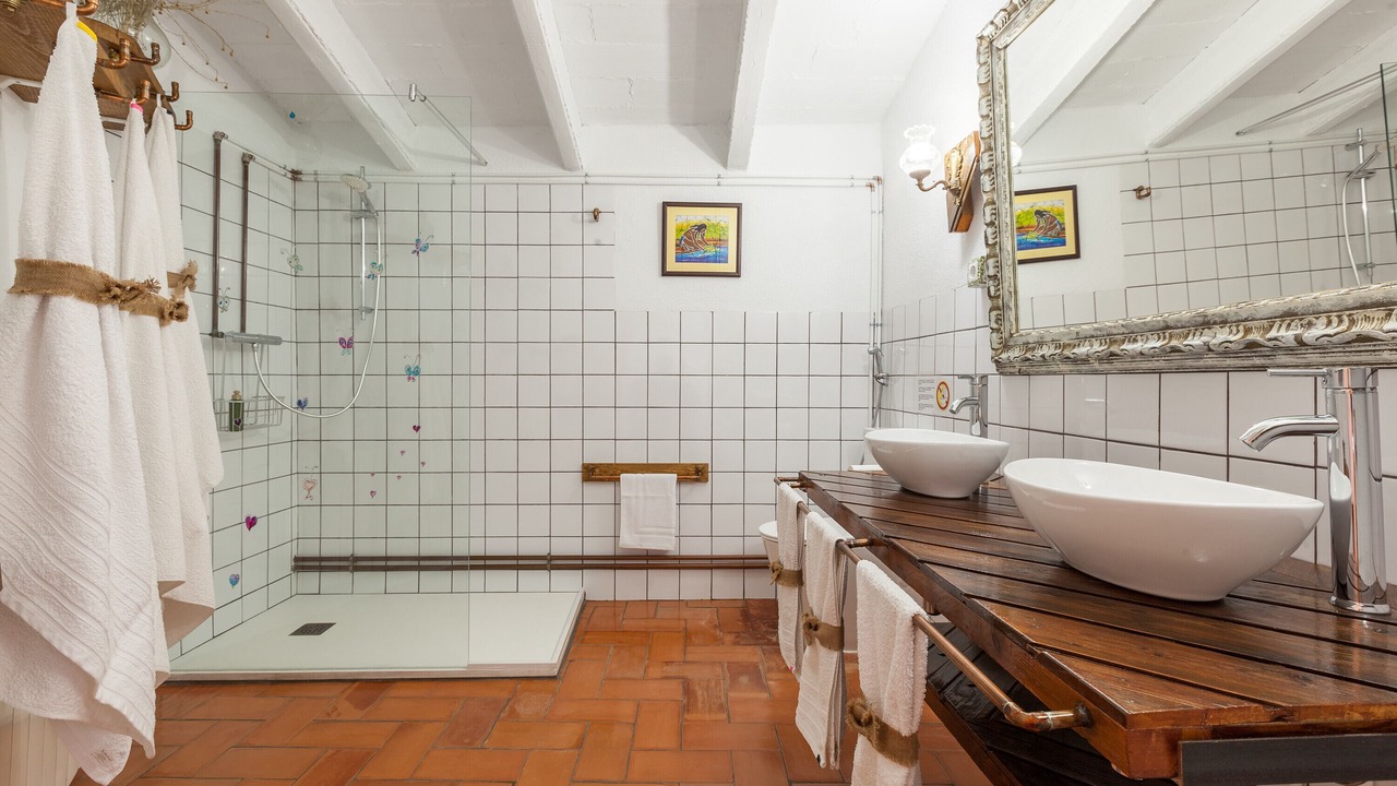 Photo of Bathroom in Castellet i la Gornal