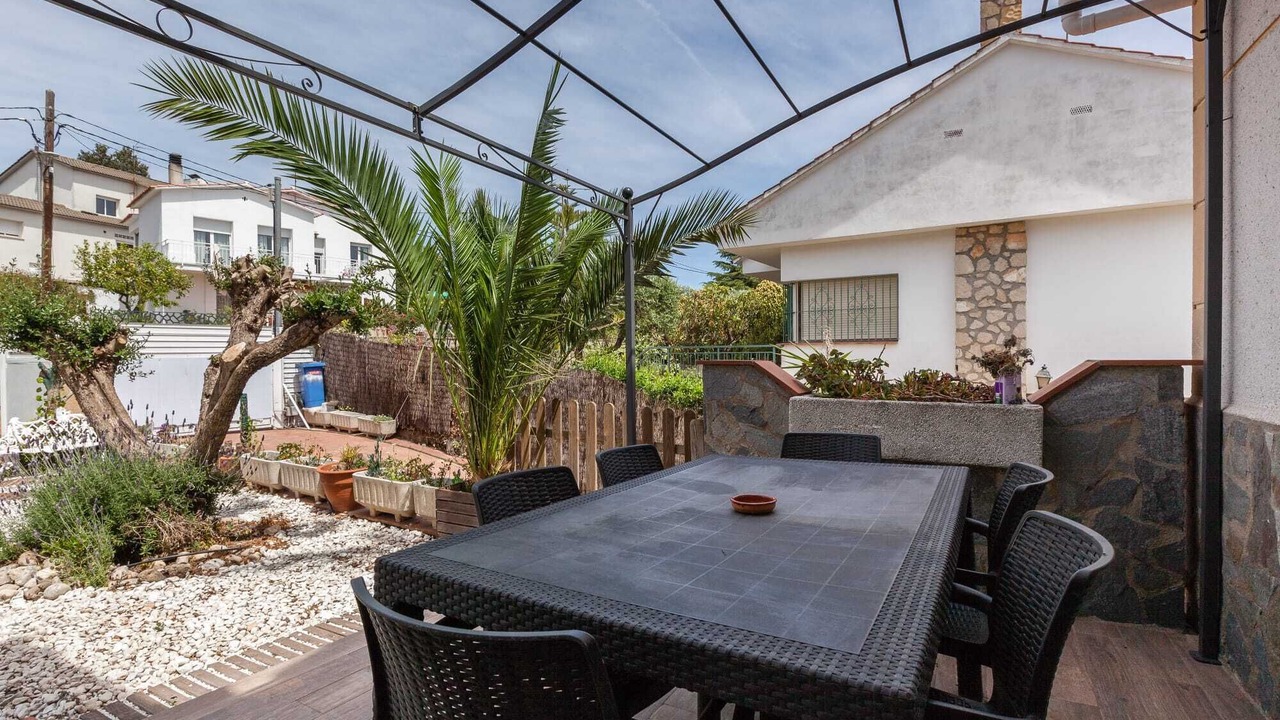 Photo of Outdoor in La Palma de Cervello