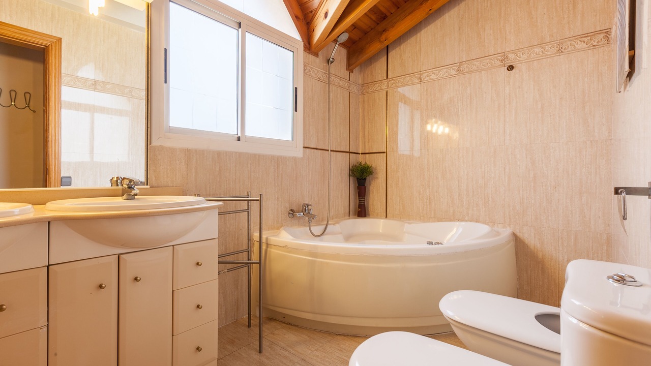 Photo of Bathroom in La Palma de Cervello