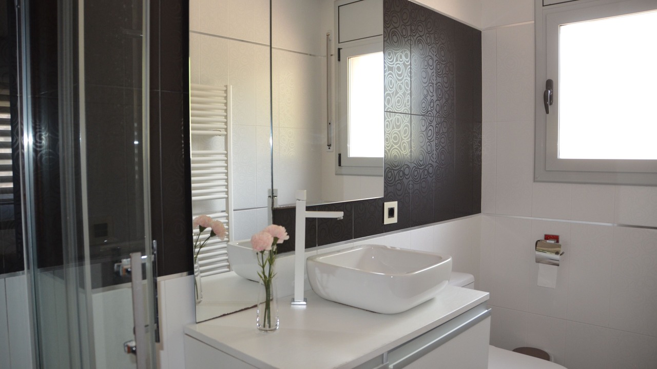 Photo of Bathroom in Canaletes