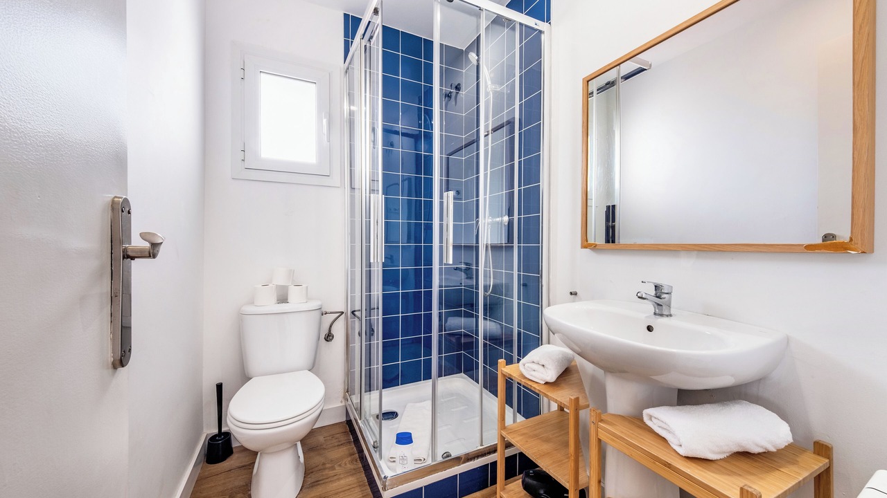 Photo of Bathroom in Sants