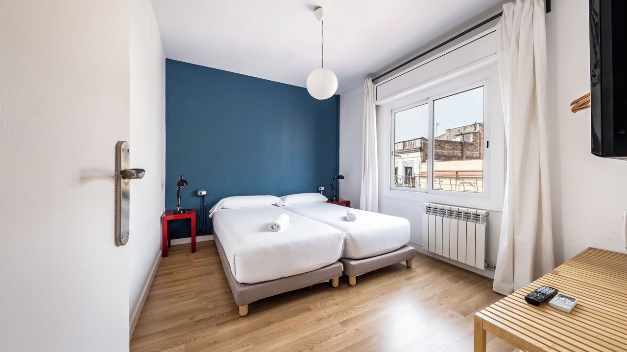 Photo of Bedroom in Sants