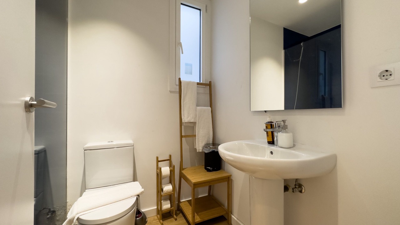 Photo of Bathroom in Sants