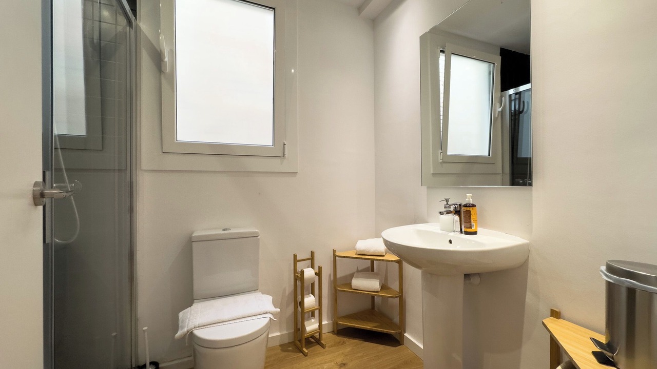 Photo of Bathroom in Sants