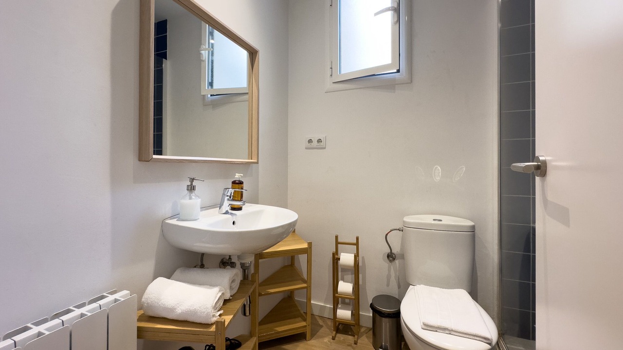 Photo of Bathroom in Sants