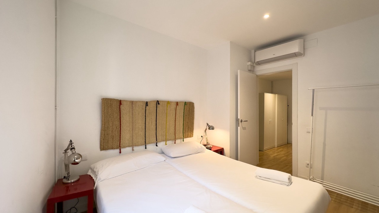 Photo of Bedroom in Sants