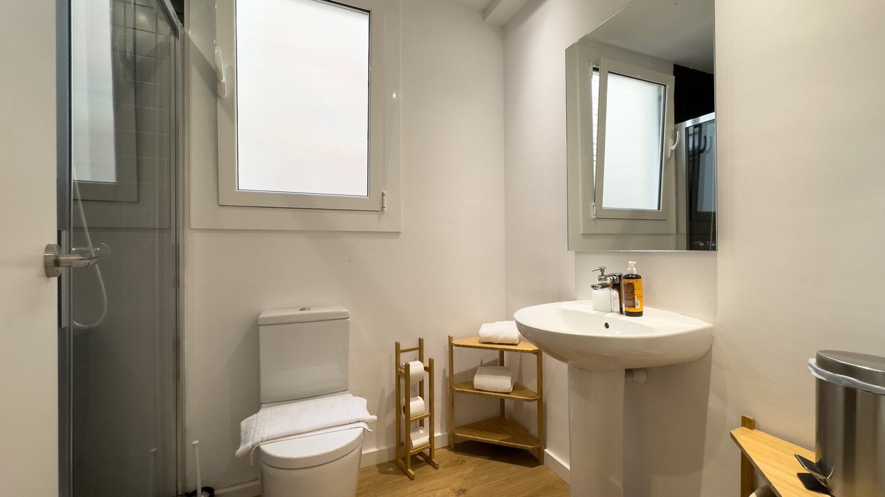 Photo of Bathroom in Sants