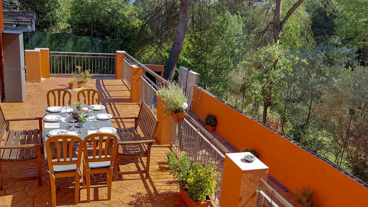 Photo of Outdoor in Sant Esteve Sesrovires