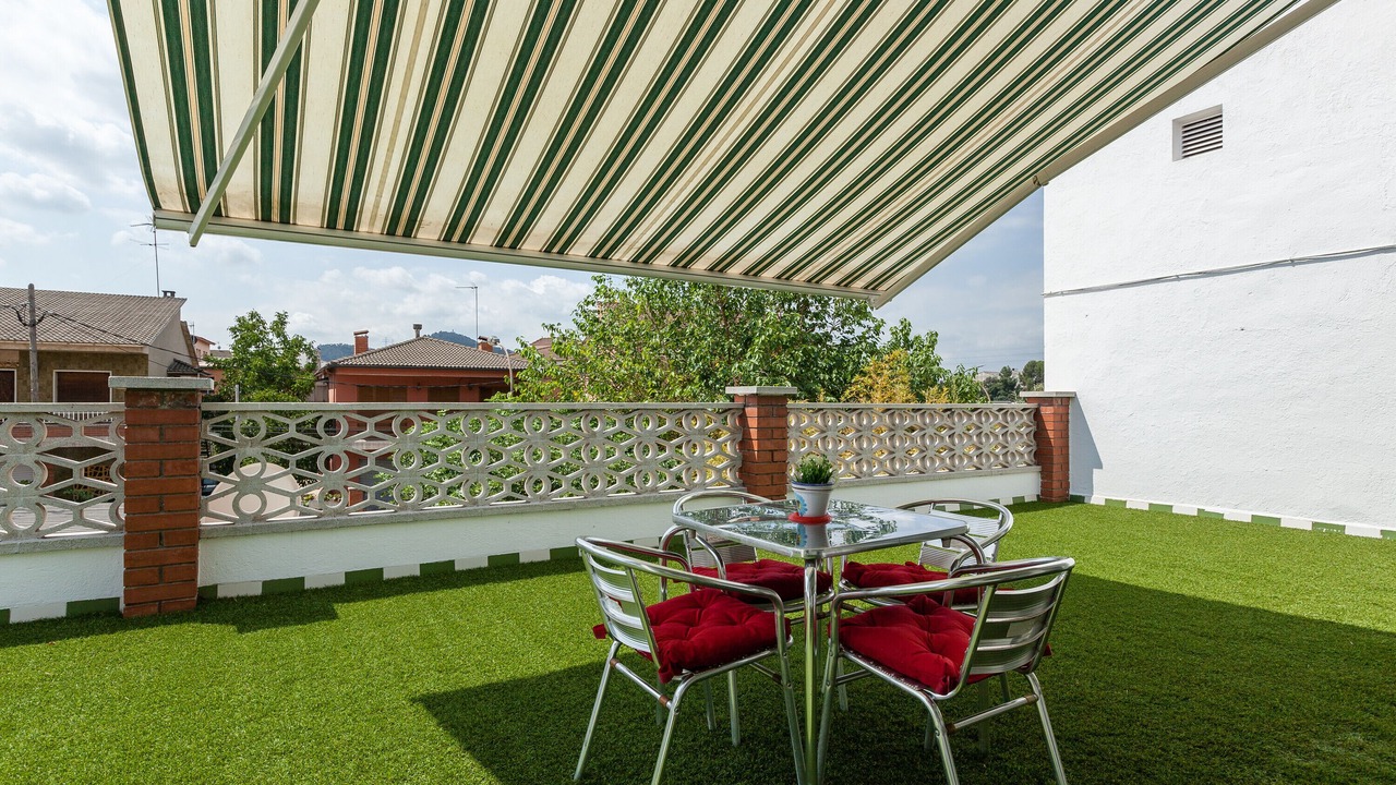 Photo of Outdoor in Rubi