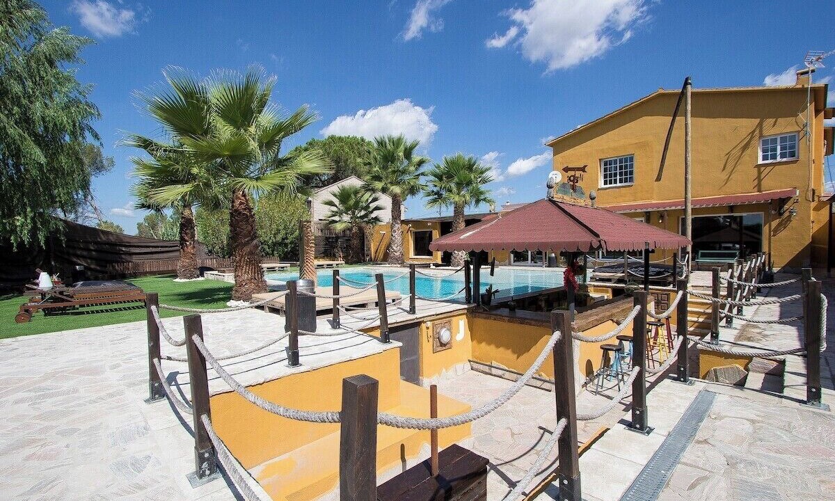 Photo of Outdoor in Rubi