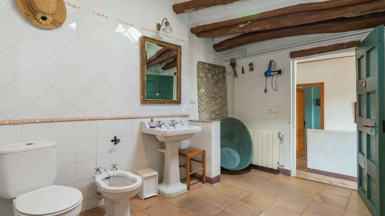 Photo of Bathroom in Pacs del Penedes