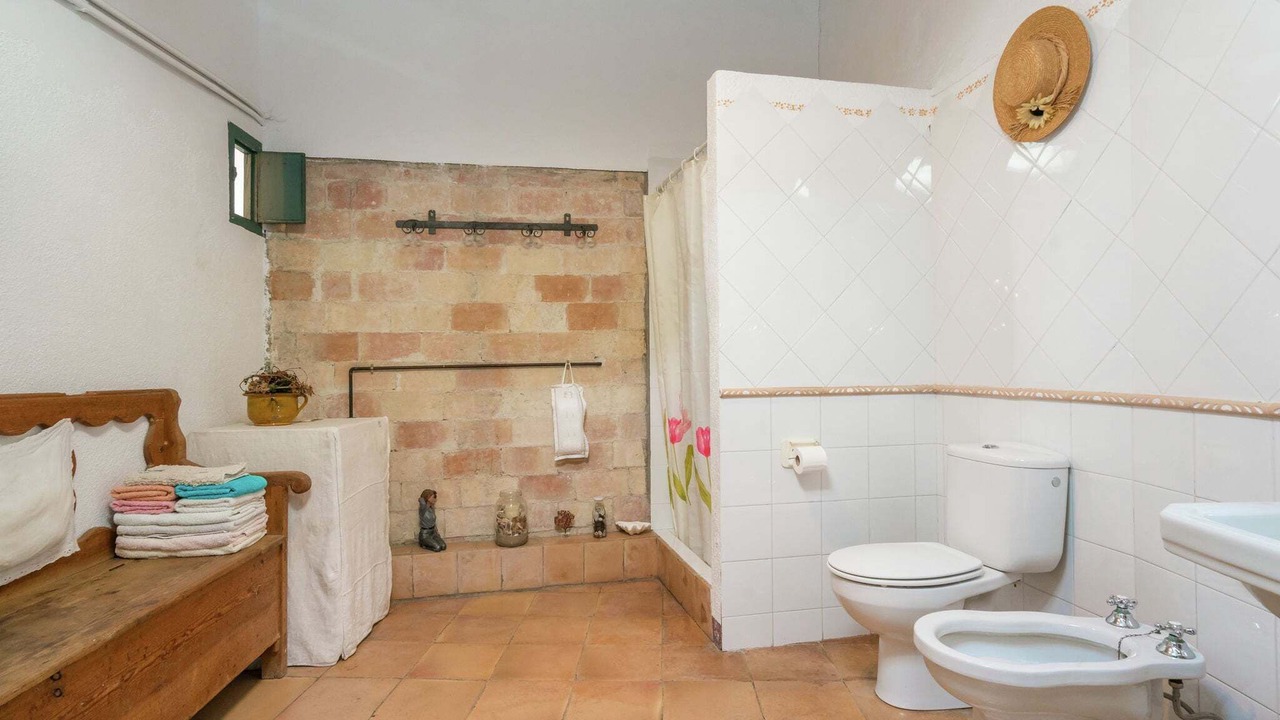 Photo of Bathroom in Pacs del Penedes