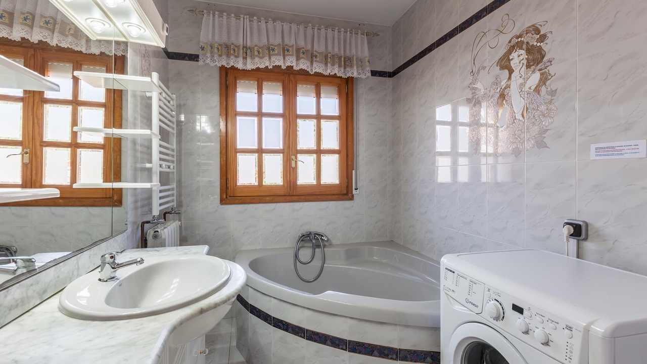 Photo of Bathroom in Castellet i la Gornal
