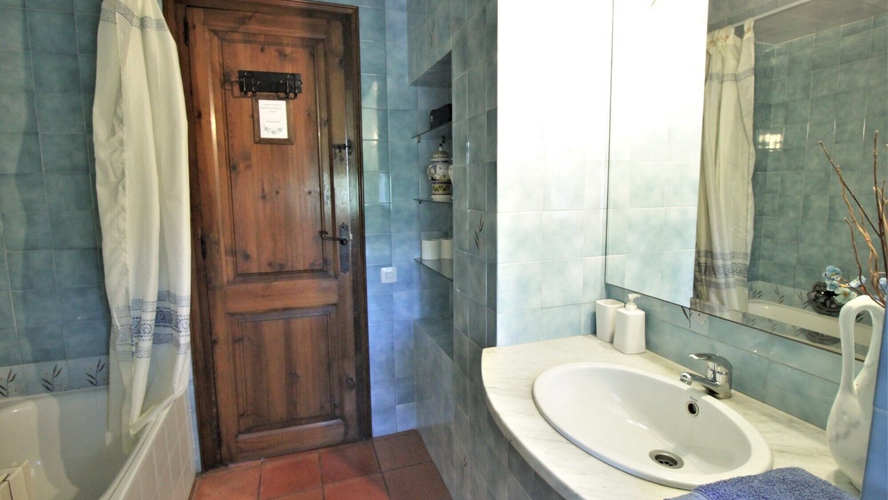 Photo of Bathroom in Perafita