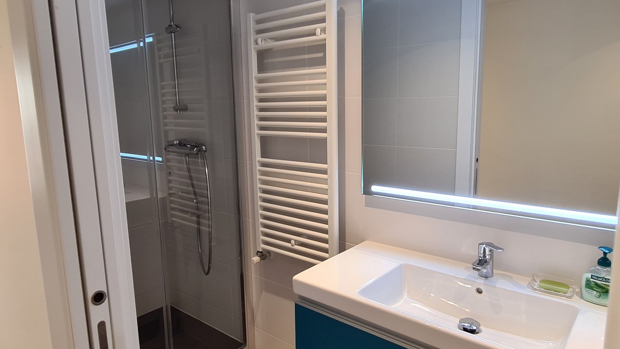 Photo of Bathroom in Vic