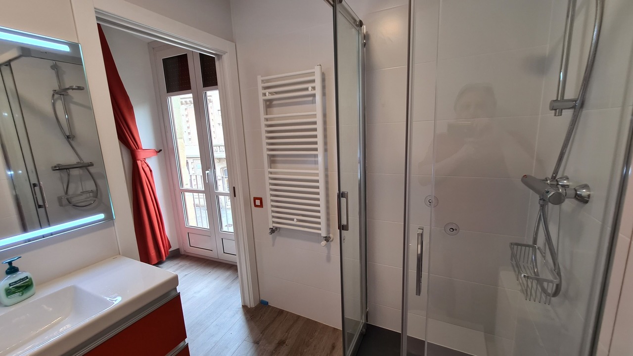 Photo of Bathroom in Vic