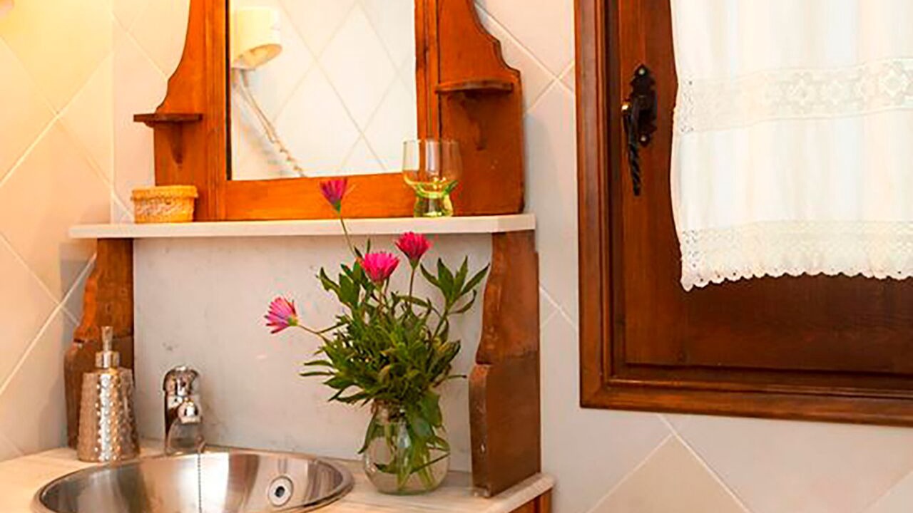 Photo of Bathroom in Pujalt