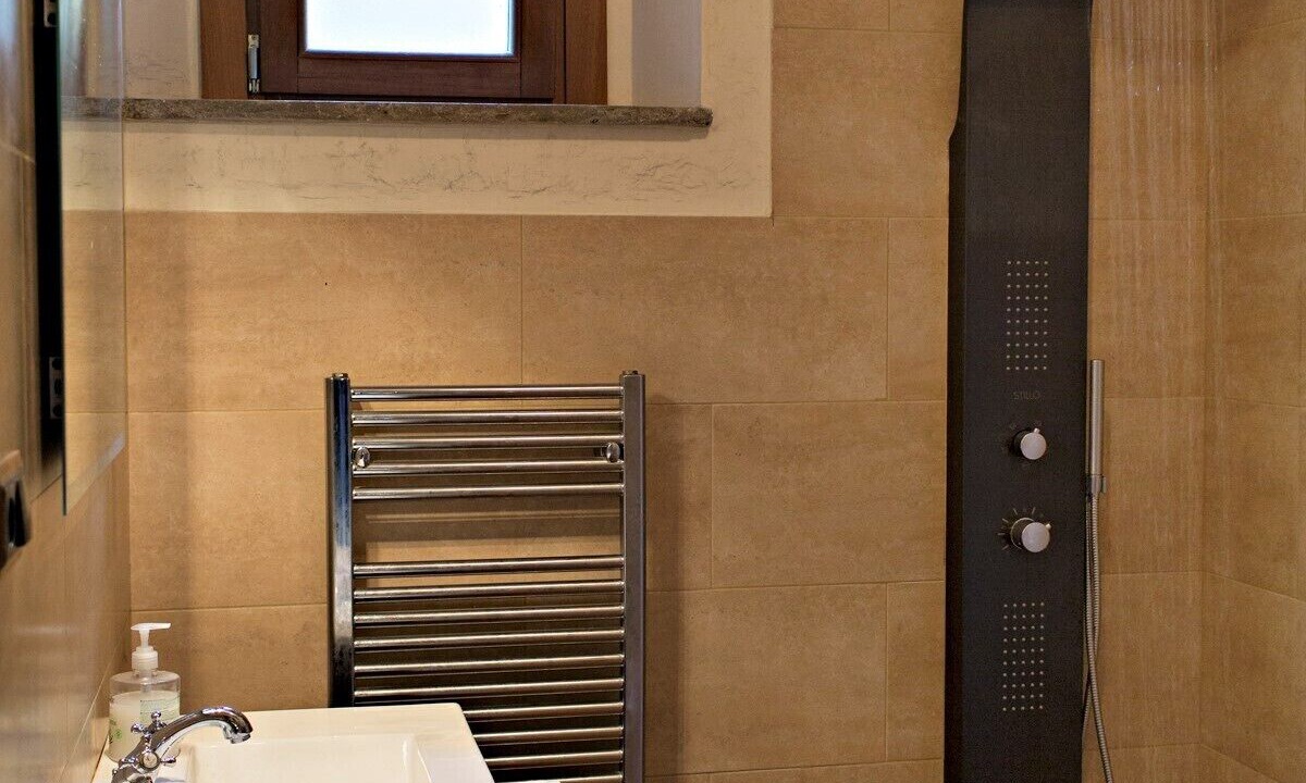 Photo of Bathroom in Plandogau