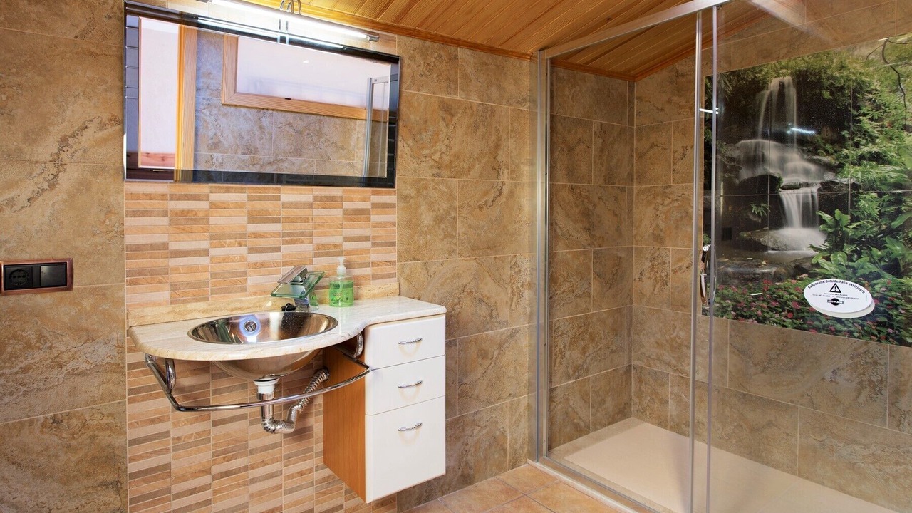 Photo of Bathroom in Plandogau
