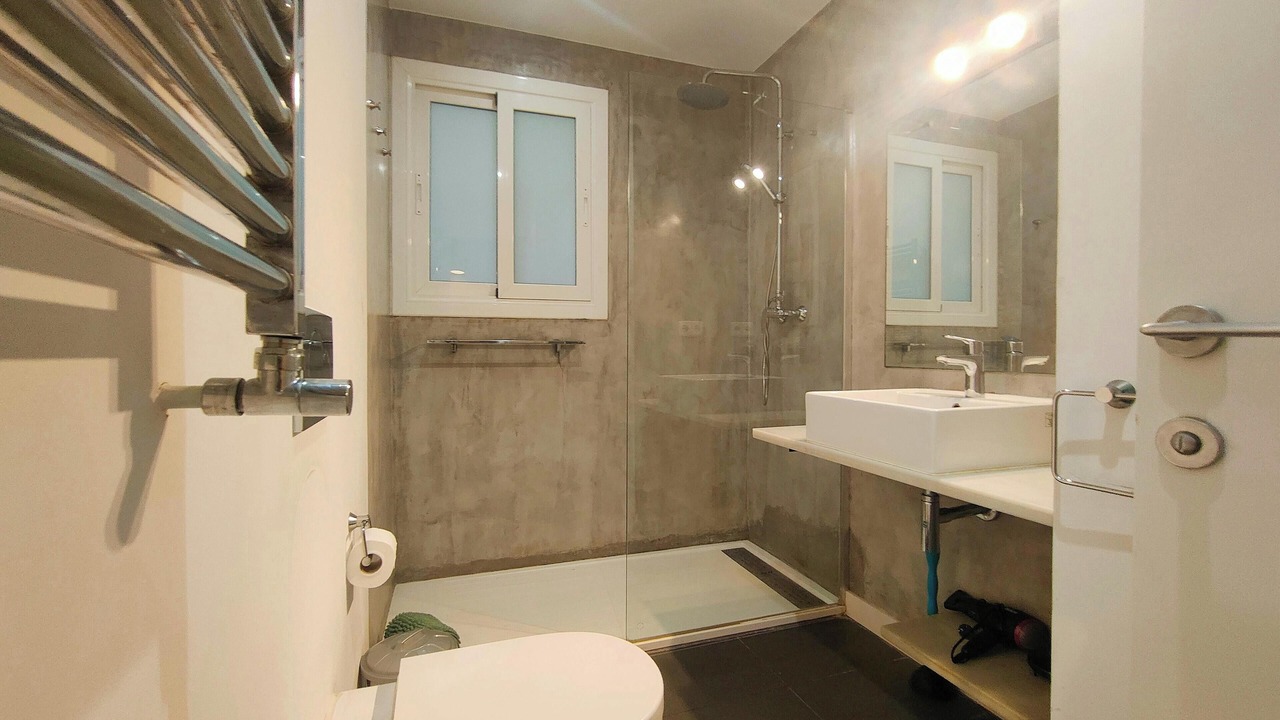 Photo of Bathroom in La Nova Esquerra de l'Eixample