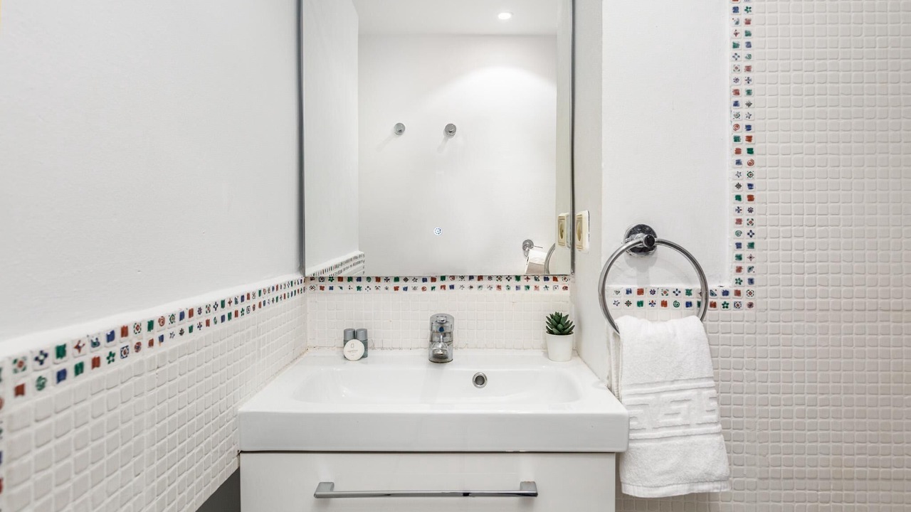Photo of Bathroom in Poblenou