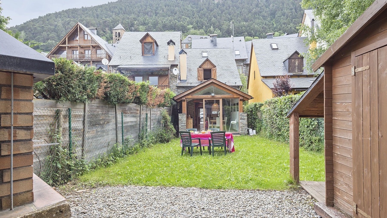 Photo of Outdoor in Arro