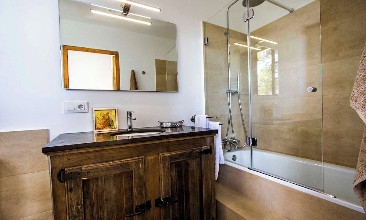 Photo of Bathroom in Palleja