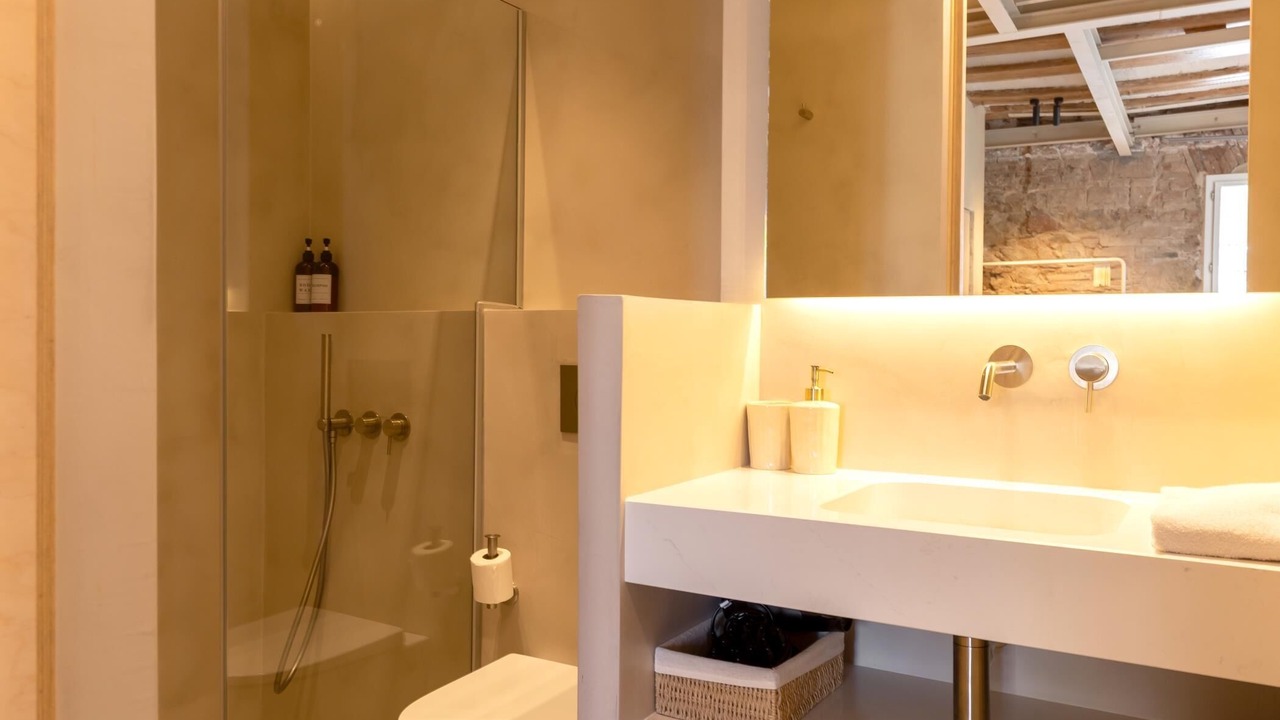 Photo of Bathroom in El Born