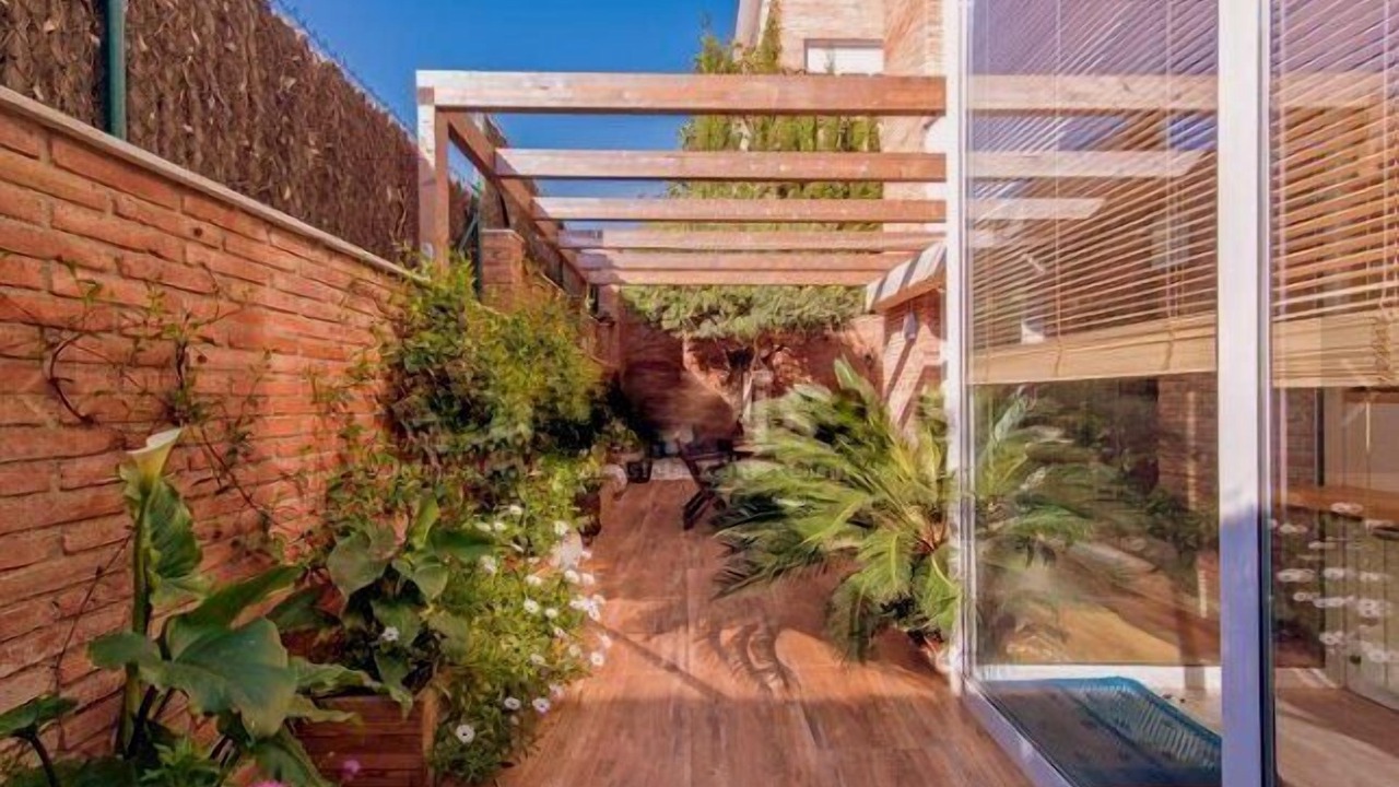 Photo of Patio Balcony in Tiana