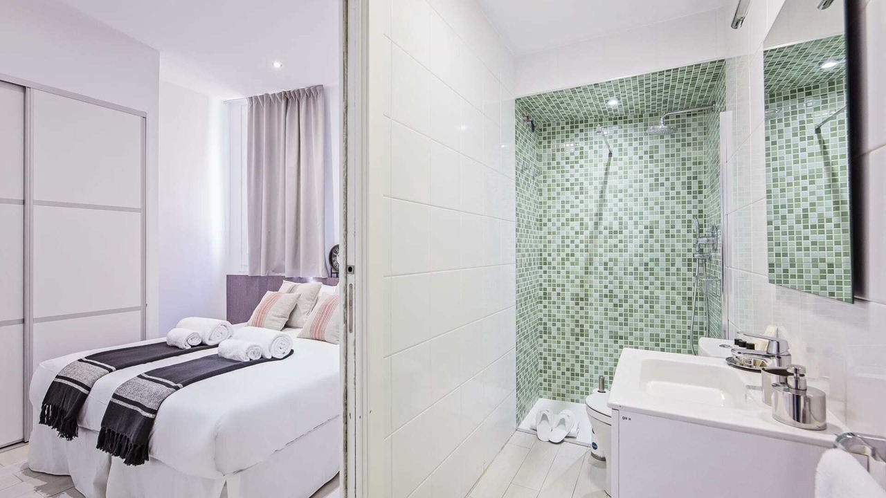 Photo of Bathroom in Sants