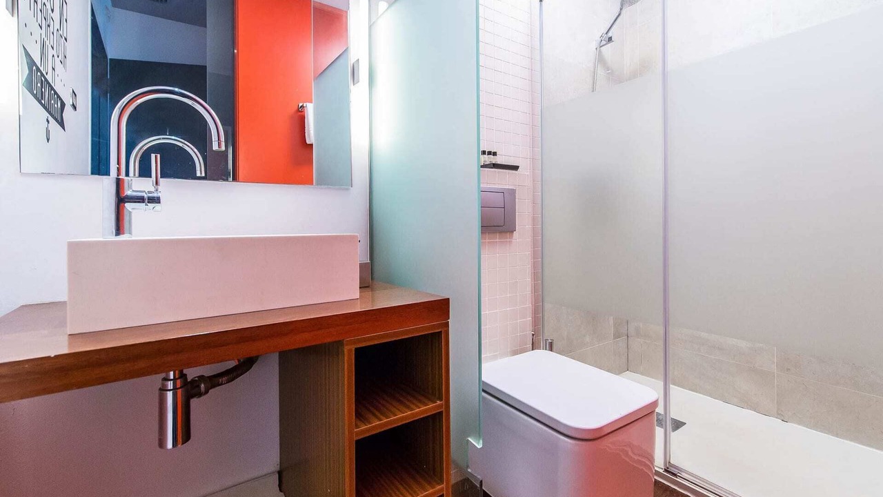 Photo of Bathroom in Poblenou