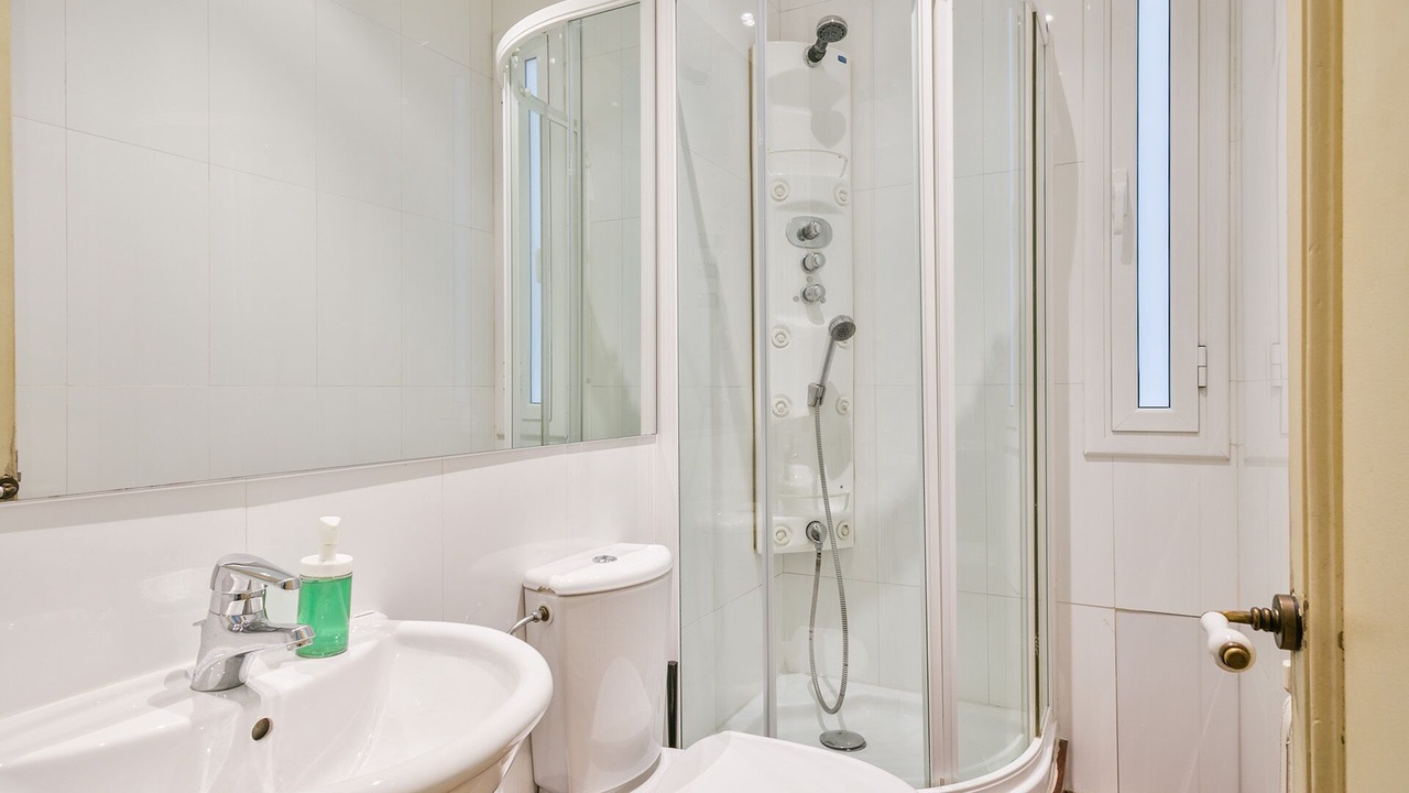 Photo of Bathroom in L'Antiga Esquerra de l'Eixample
