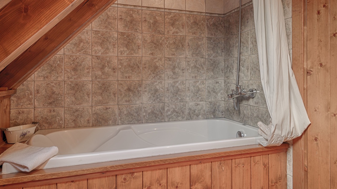 Photo of Bathroom in Arro
