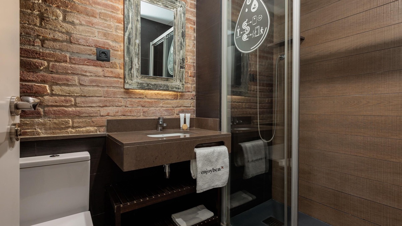 Photo of Bathroom in Eixample