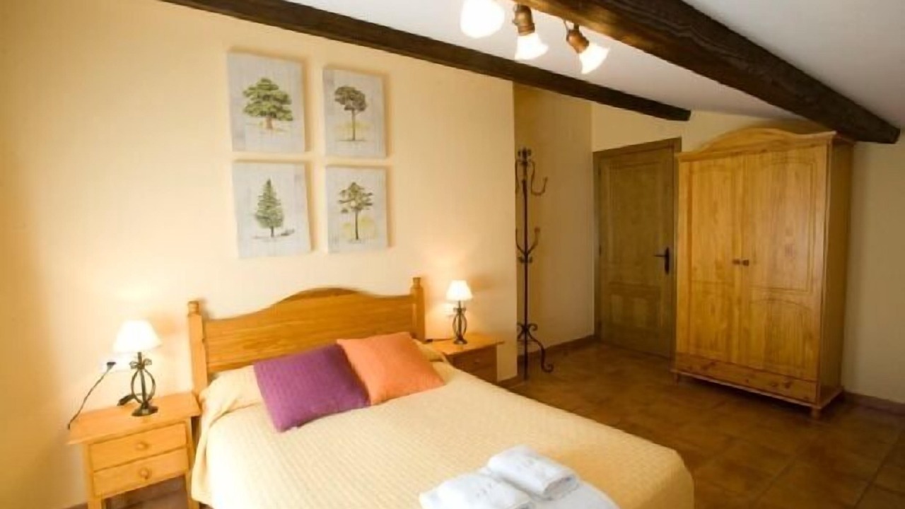 Photo of Bedroom in La Pobla de Lillet