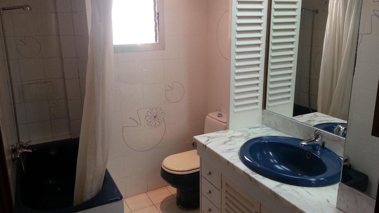 Photo of Bathroom in Sants
