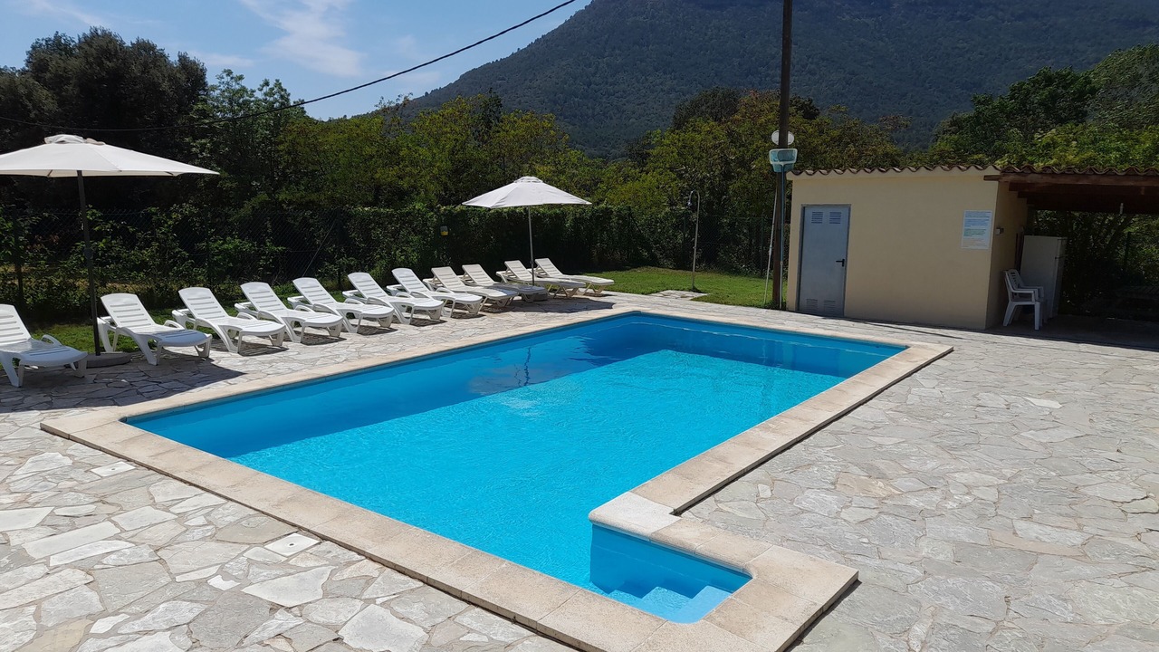 Photo of Outdoor in Avia