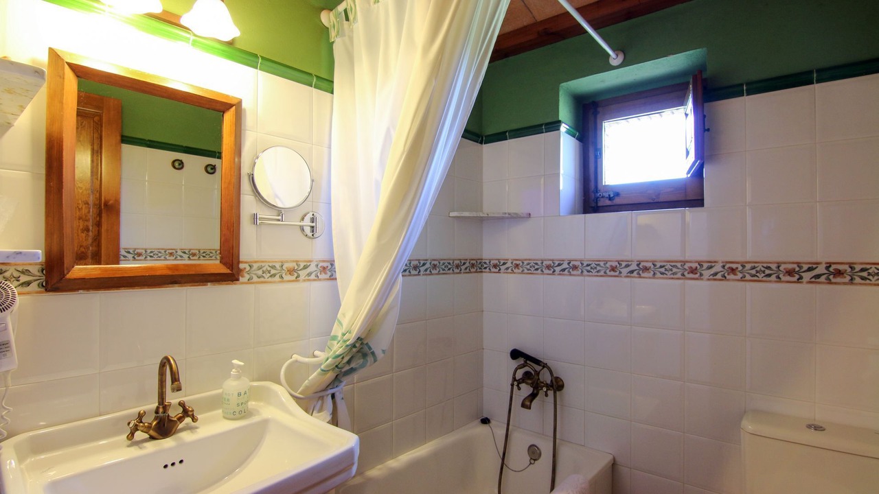 Photo of Bathroom in Casserres