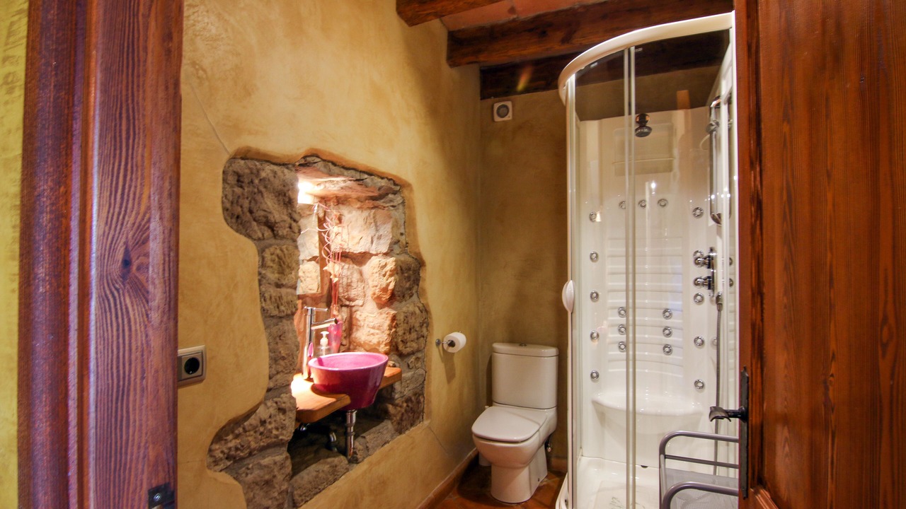 Photo of Bathroom in Navas