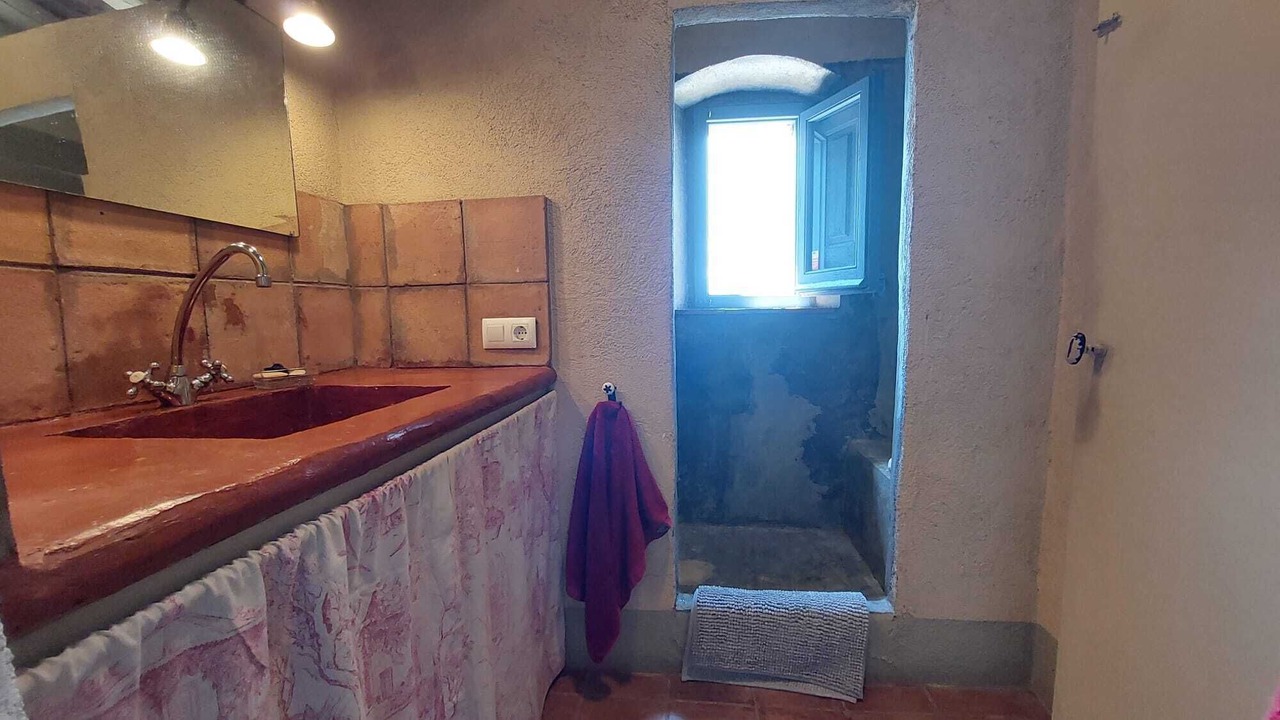 Photo of Bathroom in Camallera