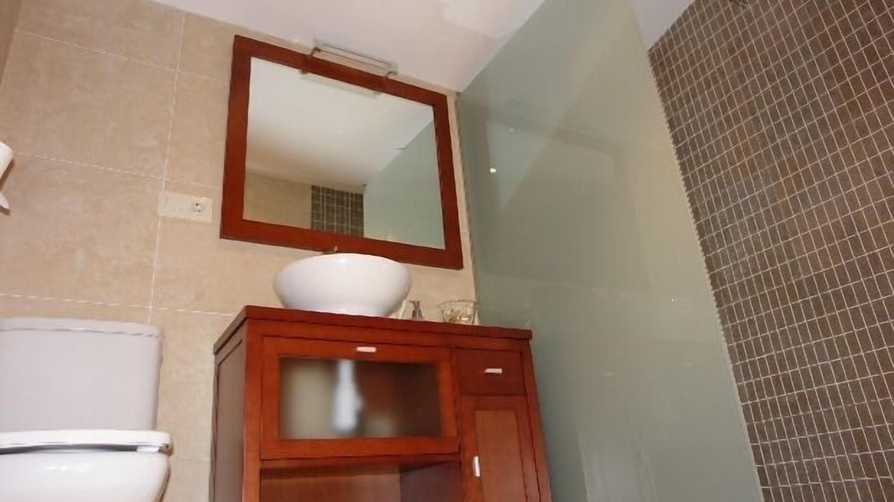 Photo of Bathroom in Plandogau