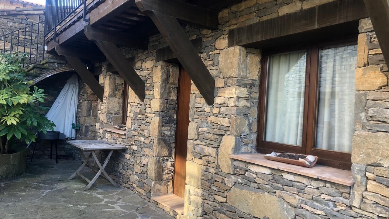 Photo of Patio Balcony in Tavertet