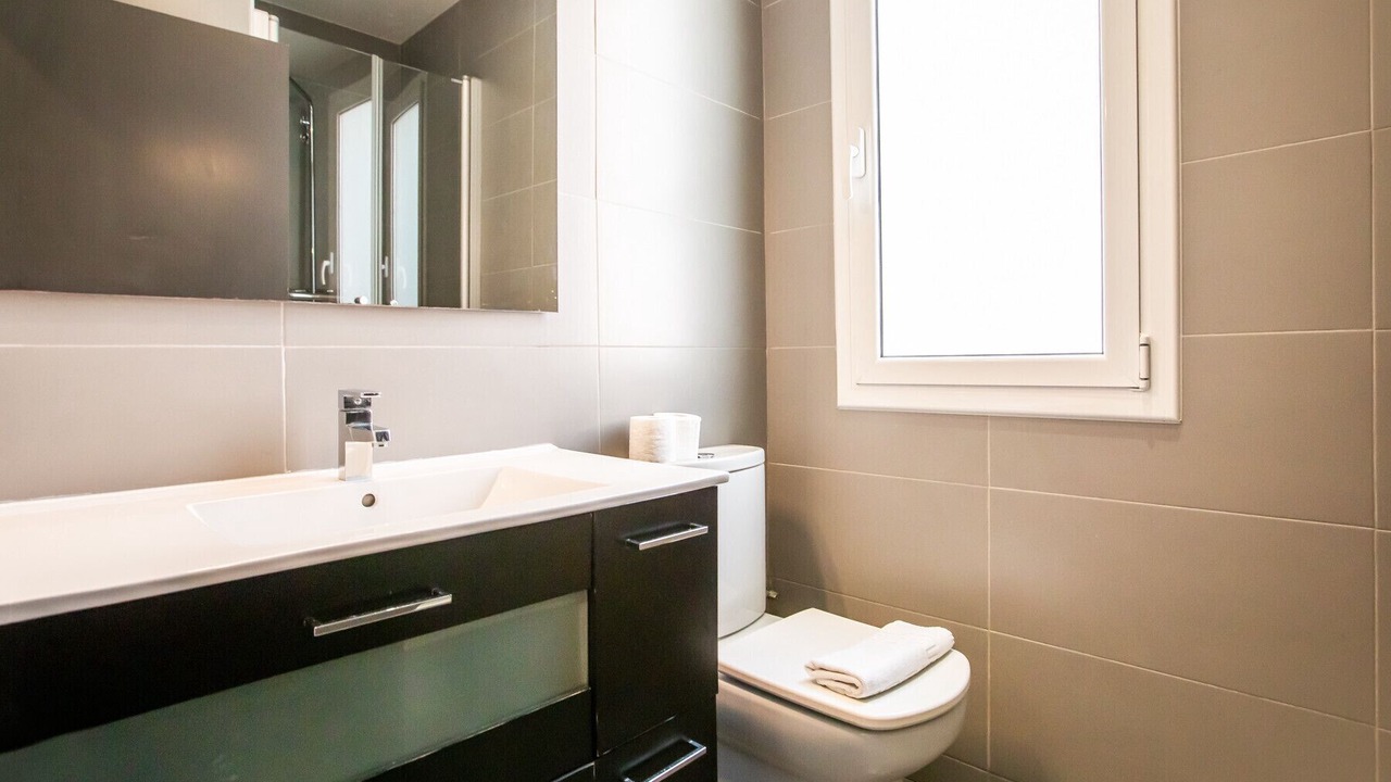Photo of Bathroom in El Camp de l'Arpa del Clot